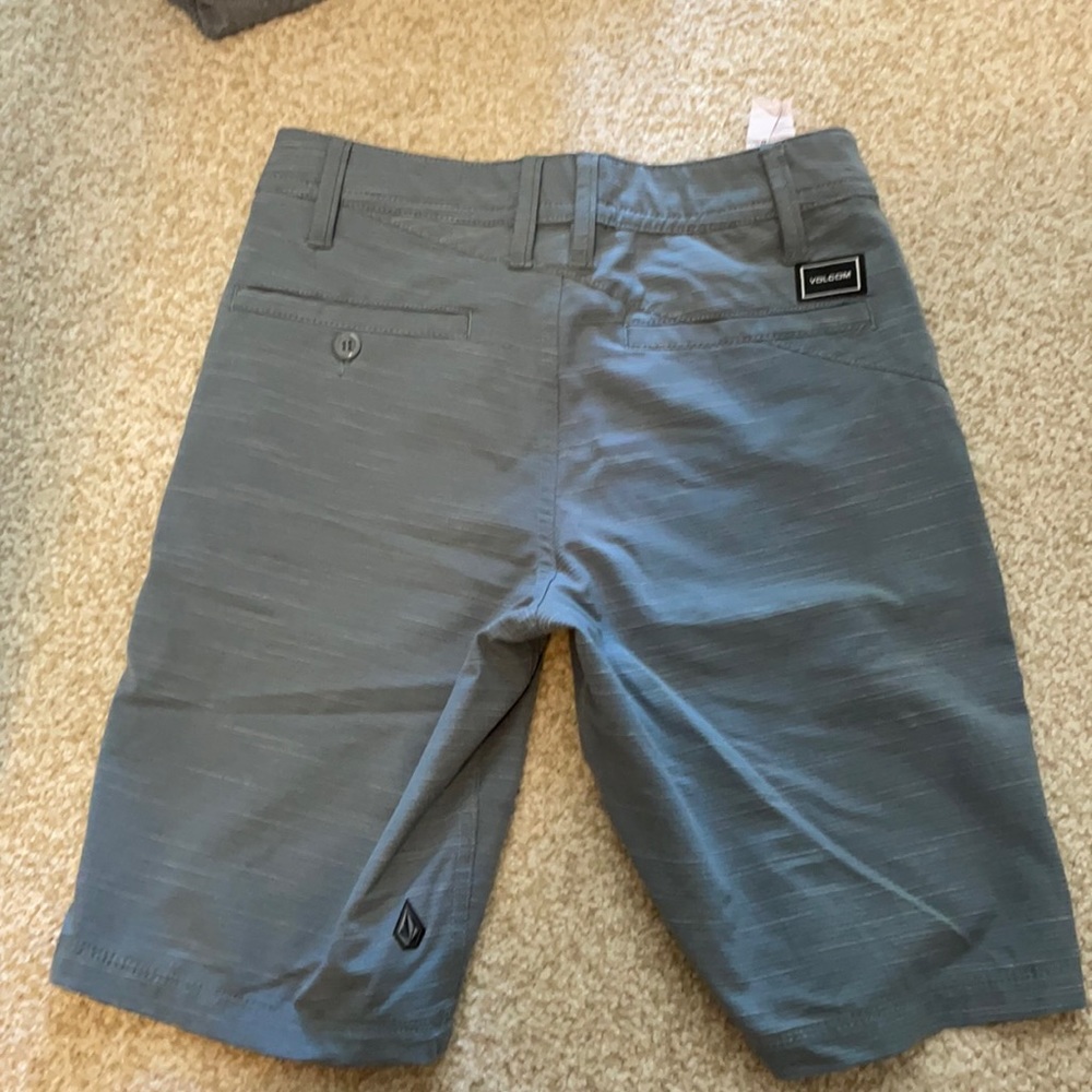 Volcom boys shorts